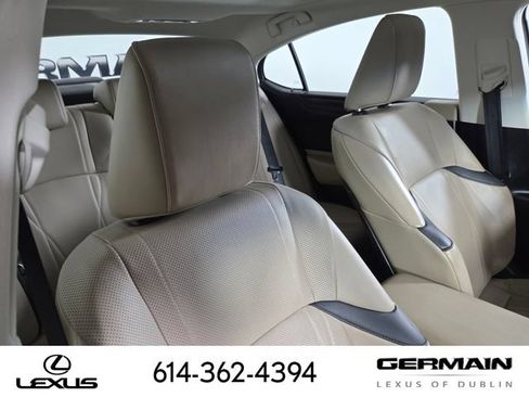 Used 2019 Lexus ES 350 w/ Accessory Package 2 FWD image 19