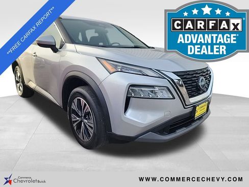 Used 2023 Nissan Rogue SV image 1