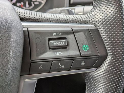 Used 2022 Mitsubishi Outlander SE image 30