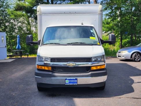 Used 2022 Chevrolet Express 3500 w/ Power Convenience Package RWD image 8