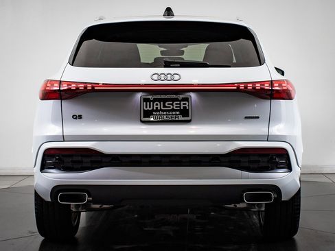 Used 2025 Audi Q5 Premium Plus w/ Premium Plus image 7