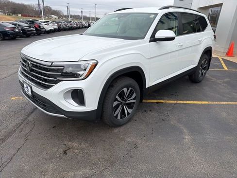 New 2026 Volkswagen Atlas SE AWD/4WD image 3