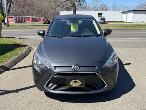 Used 2016 Scion iA FWD image 2