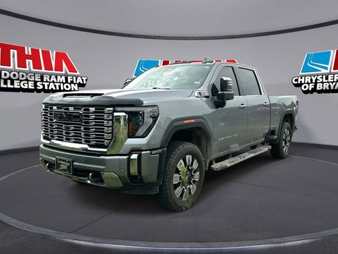 Used 2024 GMC Sierra 2500 Denali w/ Denali Reserve Package AWD/4WD image 1