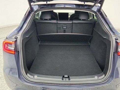 Used 2023 Tesla Model Y Long Range image 24