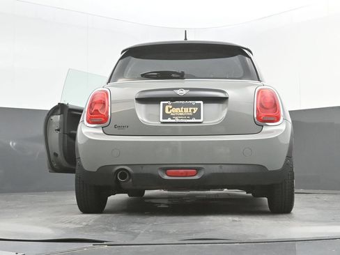 Used 2019 MINI Cooper 2-Door Hardtop FWD image 38