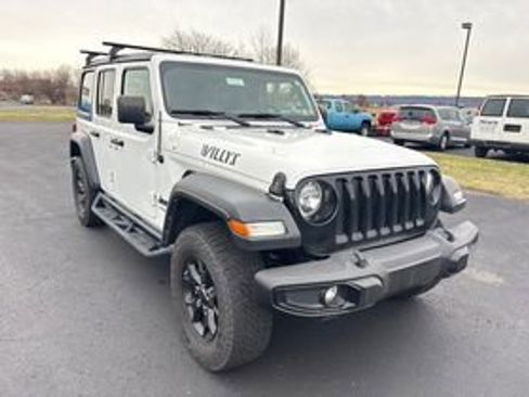 Used 2022 Jeep Wrangler Unlimited Sport image 3