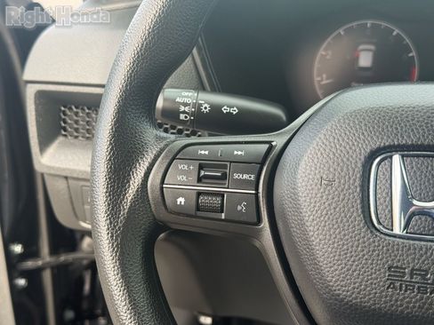 Used 2024 Honda CR-V EX image 16