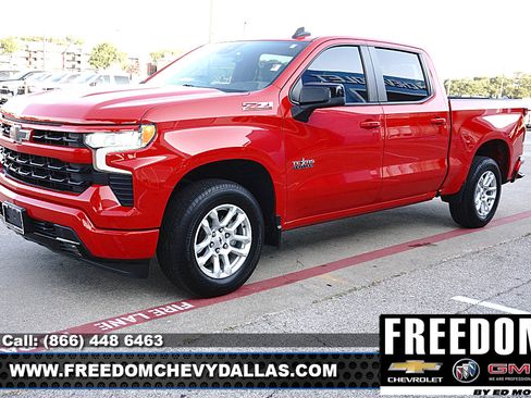 Used 2023 Chevrolet Silverado 1500 RST w/ Convenience Package II AWD/4WD image 3
