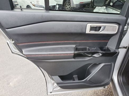 Used 2023 Ford Explorer ST-Line w/ Class IV Trailer Tow Package image 9