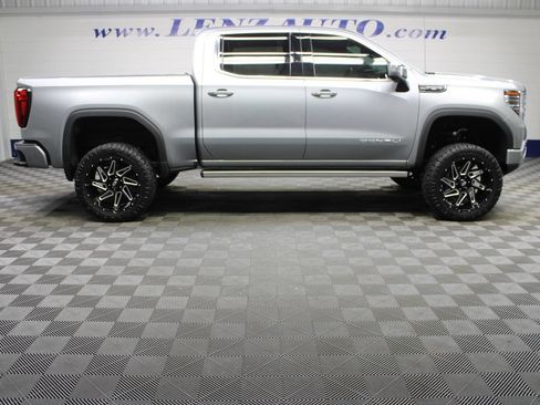 Used 2025 GMC Sierra 1500 Denali Ultimate AWD/4WD image 3