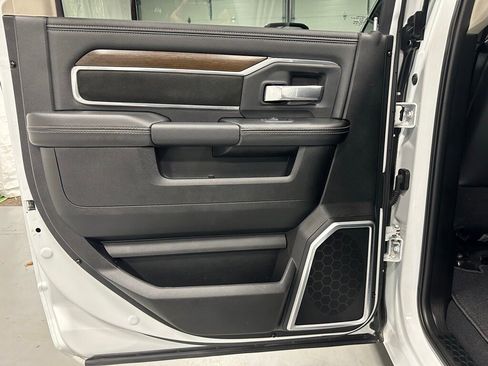 Used 2024 RAM 3500 Laramie image 41