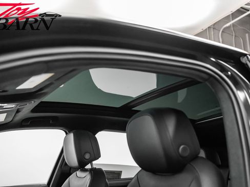 Used 2025 Porsche Cayenne GTS image 25