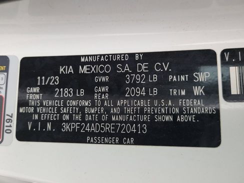 Used 2024 Kia Forte LXS w/ LXS Technology Package FWD image 33