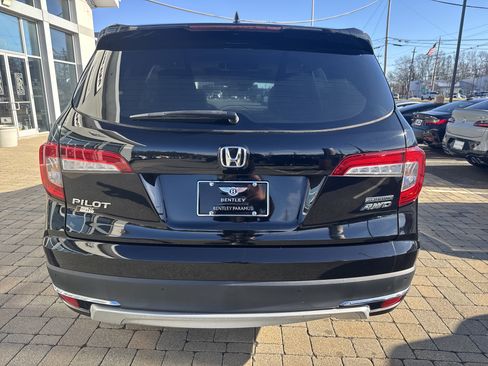 Used 2021 Honda Pilot Touring image 13