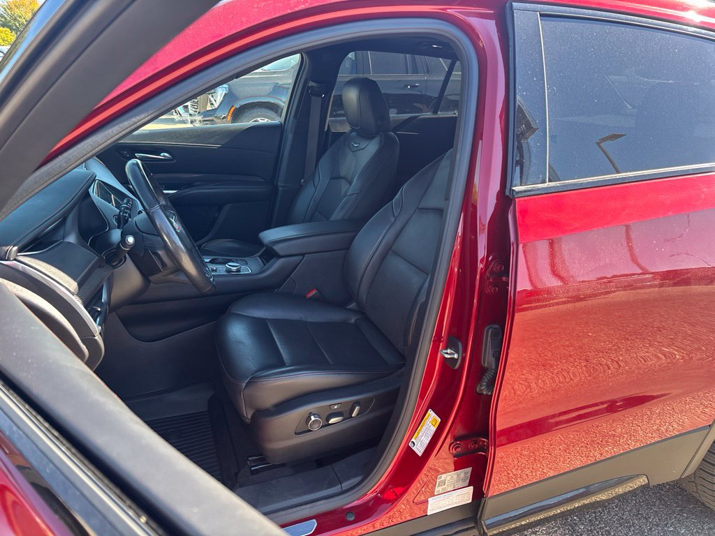 Used 2021 Cadillac XT4 Sport w/ Sun And Sound Package AWD/4WD image 21