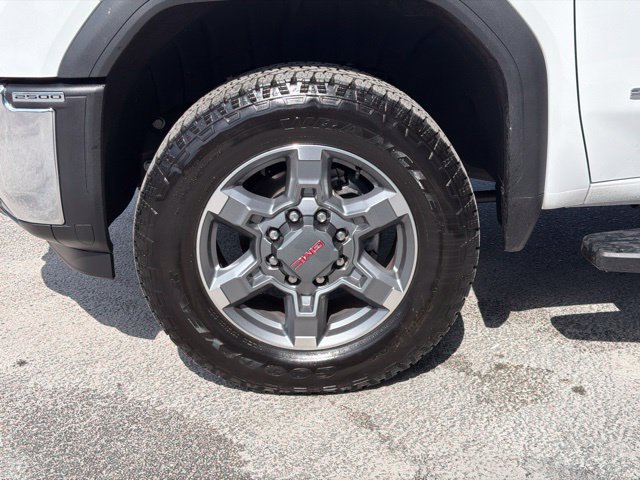 Used 2026 GMC Sierra 2500 SLT w/ SLT Premium Package AWD/4WD image 11