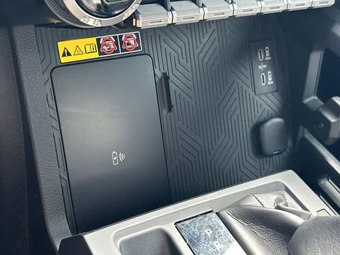 Used 2024 Toyota Tacoma TRD Off-Road image 29