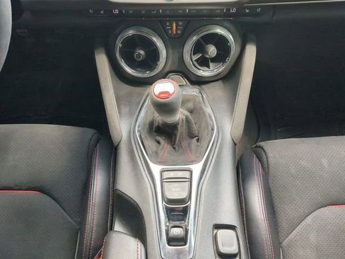 Used 2020 Chevrolet Camaro ZL1 RWD image 19