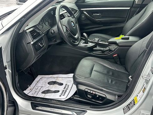 Used 2015 BMW 328i Gran Turismo xDrive image 17