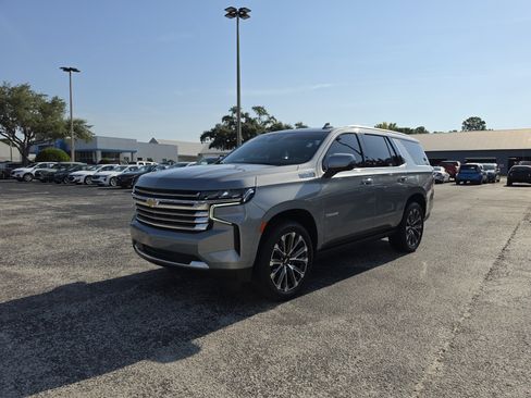 Used 2024 Chevrolet Tahoe High Country w/ LPO, Illumination Package AWD/4WD image 11