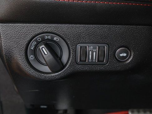 Used 2022 Dodge Challenger R/T Scat Pack RWD image 26