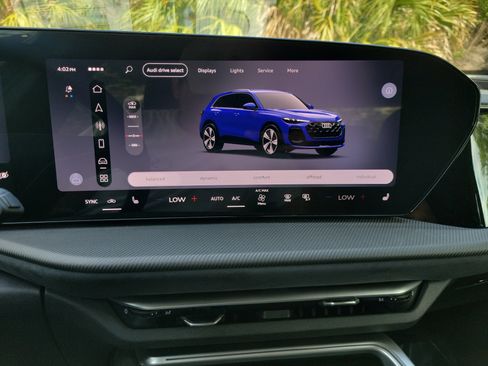 New 2026 Audi SQ5 Premium Plus image 24