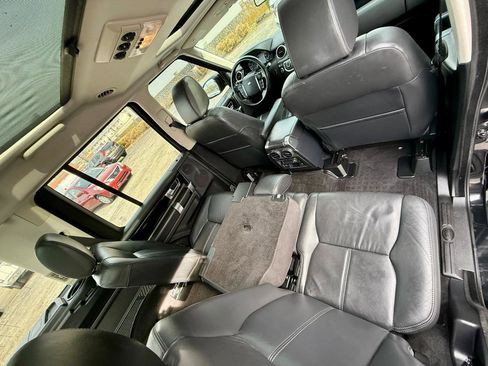 Used 2016 Land Rover LR4 HSE LUX image 36