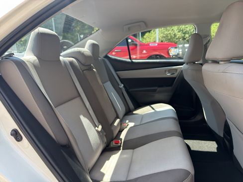Used 2019 Toyota Corolla LE FWD image 18