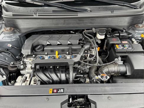 Certified 2024 Hyundai Venue Limited image 14