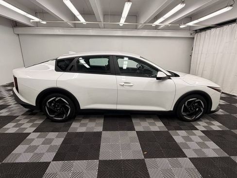 Certified 2025 Kia K4 EX FWD image 6