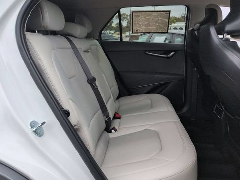 Used 2025 Kia Niro EX FWD image 28