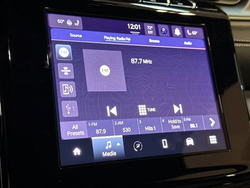 New 2025 Jeep Grand Cherokee Altitude image 17