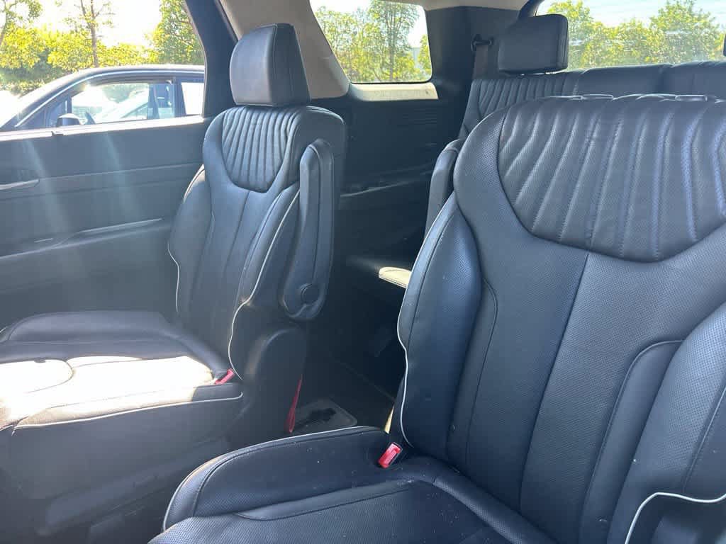Used 2023 Hyundai Palisade Limited FWD image 6