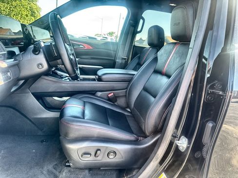 Used 2024 Chevrolet Traverse RS AWD/4WD image 11