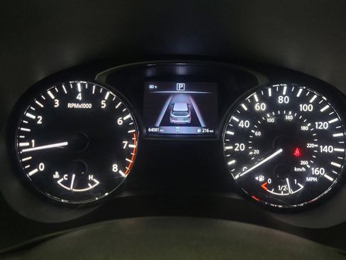 Used 2019 Nissan Pathfinder S image 23