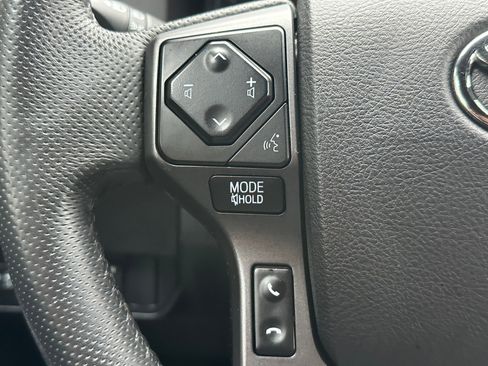 Used 2021 Toyota Tacoma TRD Off-Road image 26