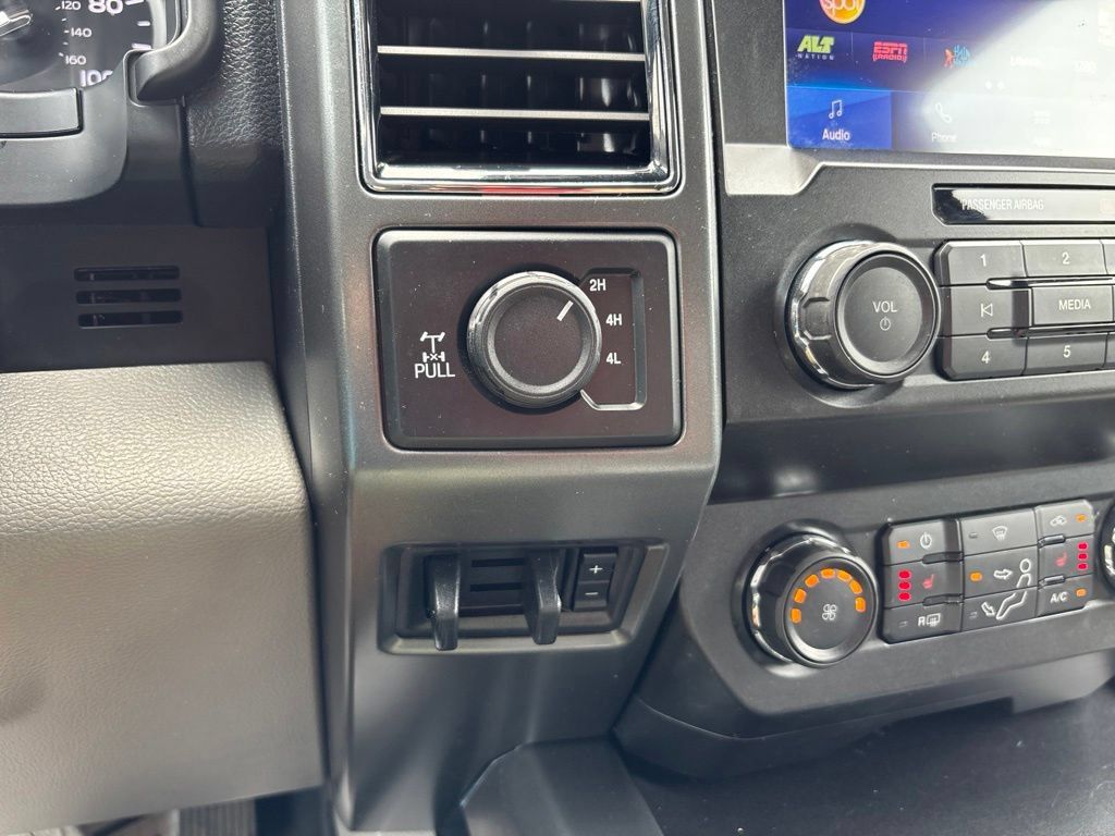 Used 2020 Ford F250 XLT w/ XLT Premium Package AWD/4WD image 32