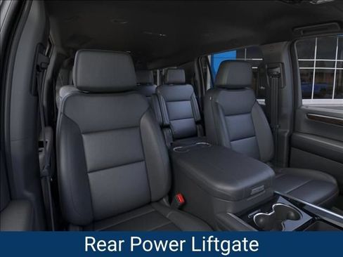 New 2026 Chevrolet Suburban LT w/ Comfort Package AWD/4WD image 18