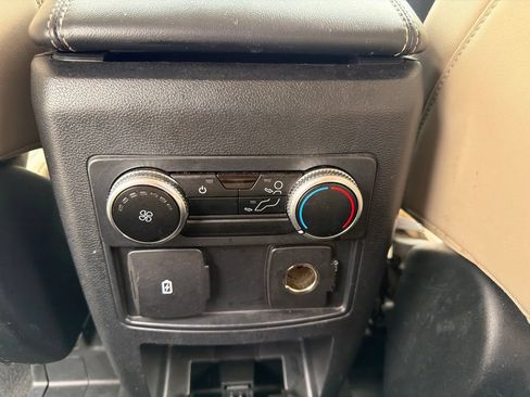 Used 2023 Ford Explorer XLT w/ Equipment Group 202A RWD image 22