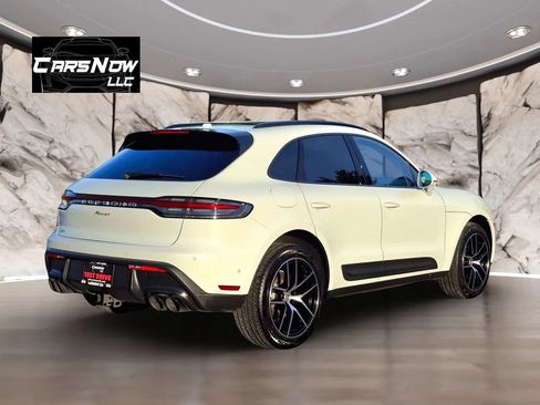 Used 2023 Porsche Macan AWD/4WD image 6