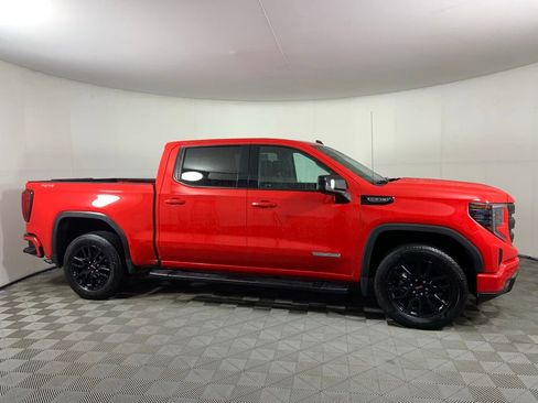 Used 2025 GMC Sierra 1500 Elevation w/ Preferred Package image 2