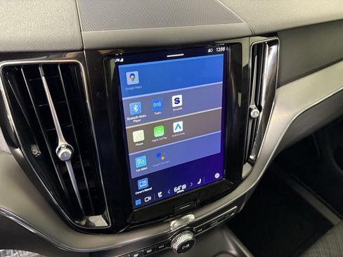 Used 2023 Volvo XC60 B5 Core image 27