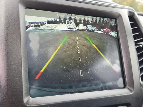 Used 2019 Jeep Cherokee Trailhawk image 19