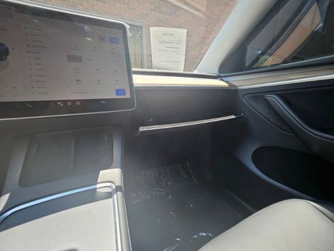 Used 2023 Tesla Model Y Long Range AWD/4WD image 58