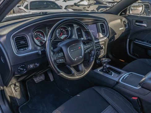 Used 2022 Dodge Charger SXT w/ Navigation & Travel Group image 8
