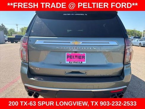Used 2023 Chevrolet Suburban Premier image 4
