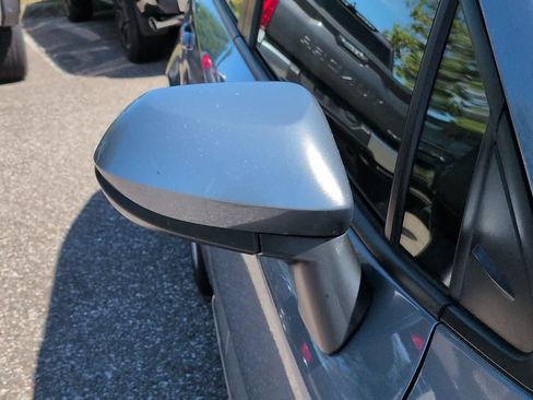 Used 2020 Toyota Corolla LE FWD image 12