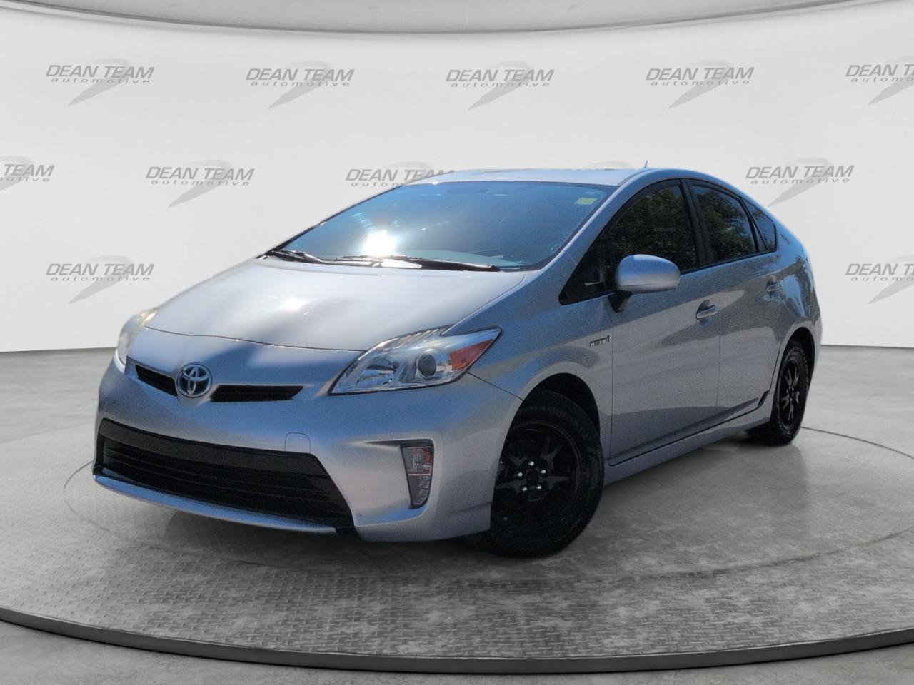 Used 2014 Toyota Prius Three FWD image 3