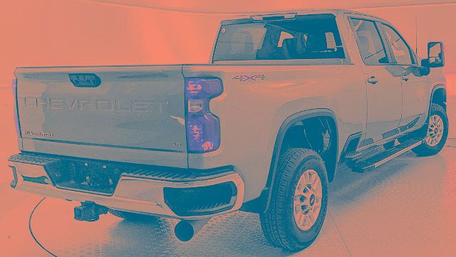 Used 2025 Chevrolet Silverado 2500 LT w/ Convenience Package AWD/4WD image 3